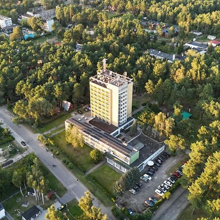 Krysztalowa Przystan Mrzeżyno Exteriör bild