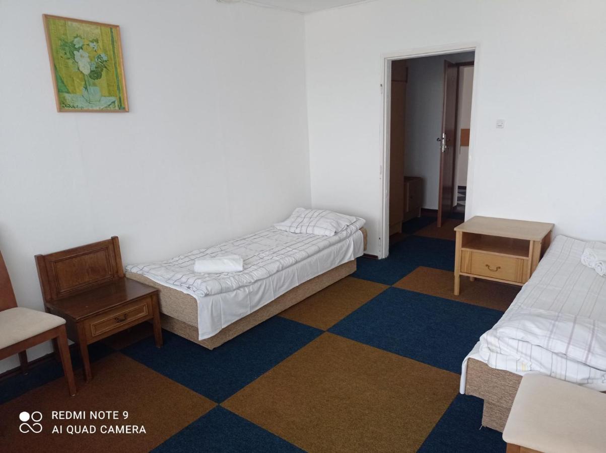 Krysztalowa Przystan Mrzeżyno Exteriör bild